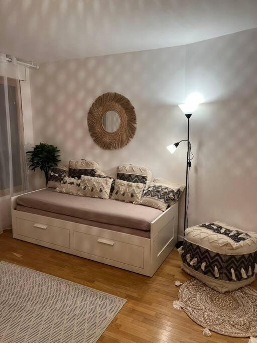 Paris-Montrouge Magnifique Appartement 3 Pieces De 75M2 Avec Parking - Tres Cosy Pour 1 - 8 Personnes Refait A Neuf -Entire Apartment Luxurious And Warm -Montrouge Paris 14Eme - Proche Aeroport Orly Parc Expositions Porte De Versailles Free Wifi Grat Eksteriør billede